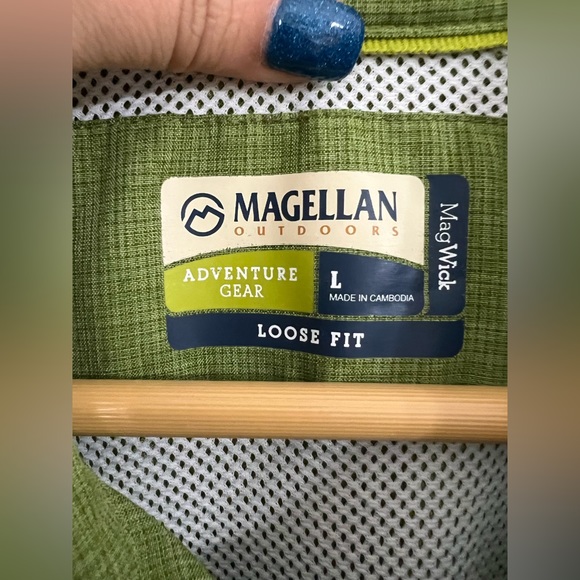 Magellan Outdoors Loose Fit Green Long Sleeve Button Down Size Large - Picture 3 of 8